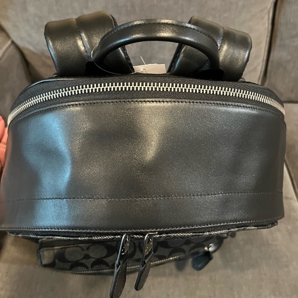 Coach West Backpack in Signature Canvas - Picture 5 of 16